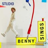 BENNY SINGS